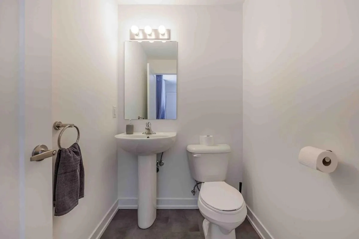 Cozy 2Bed Home 6 Minutes To The Falls! Niagara Falls Apartment